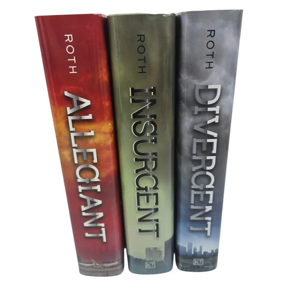 Divergent Series 3-Book Hardcover Box Set Complete Trilogy Bonus Booklet Roth